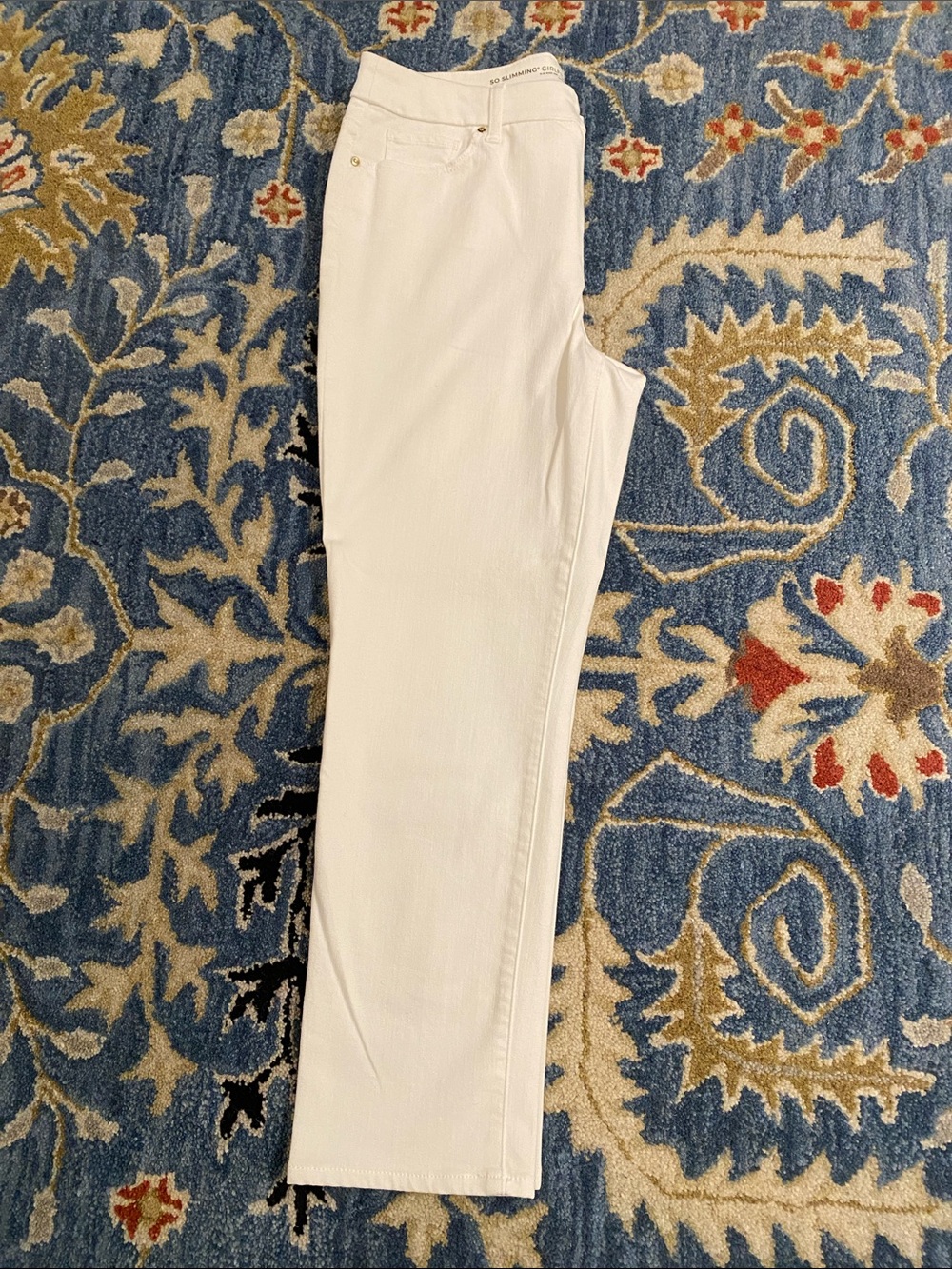 Chico's So-Slimming Girlfriend Slim Leg Crops • Size 1.5 = 10 Misses - Picture 4 of 10